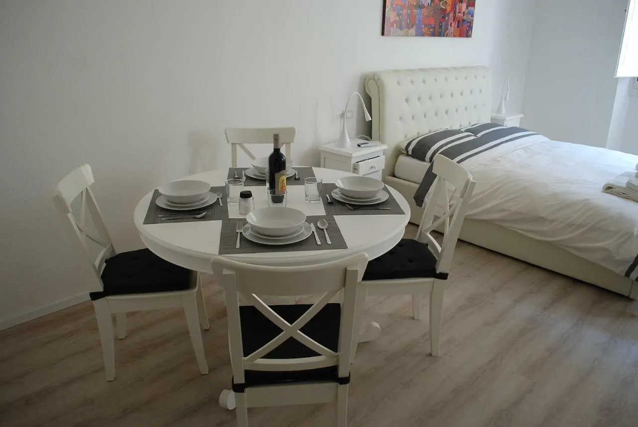 Berardi Palace - Vigna Nuova Apartment Florence 0*,  Italy