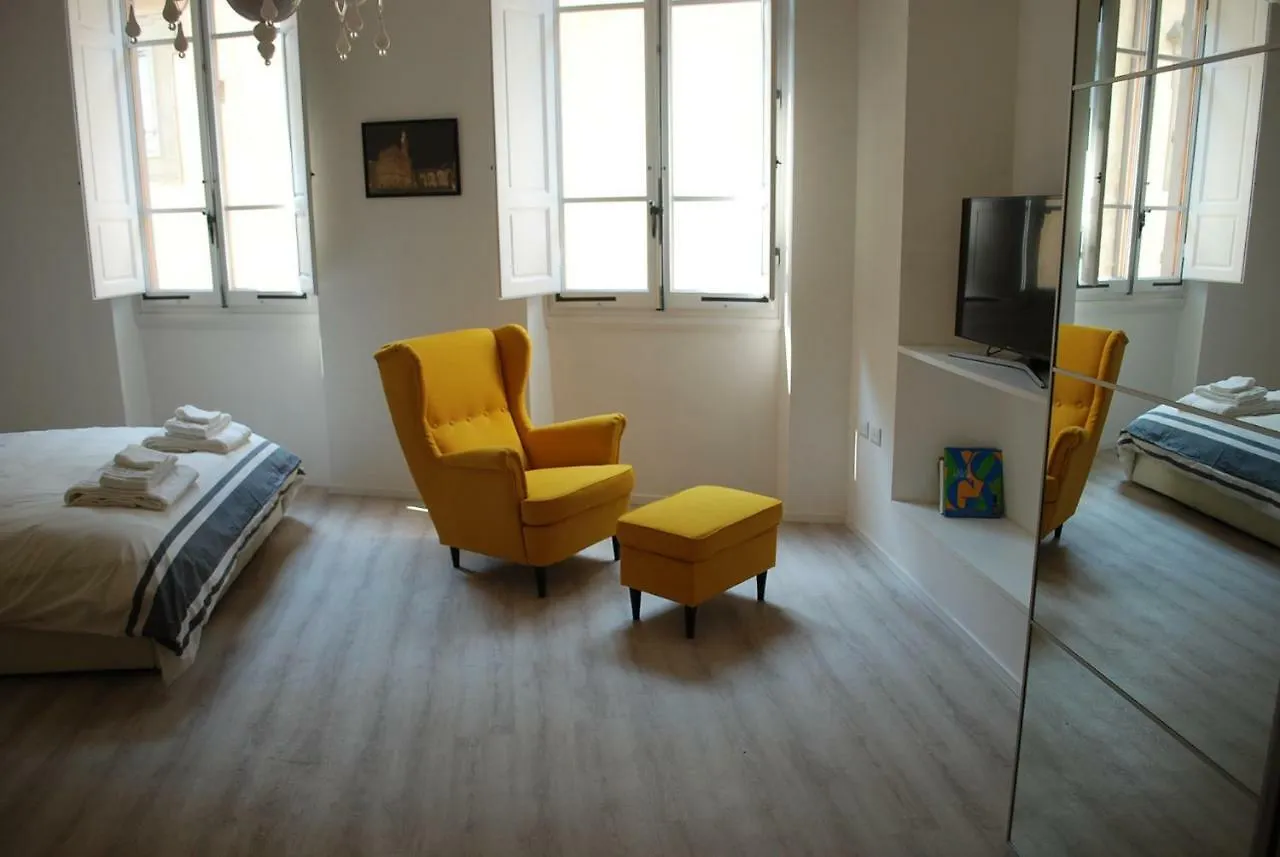 Berardi Palace - Vigna Nuova Apartment Florence 0*,